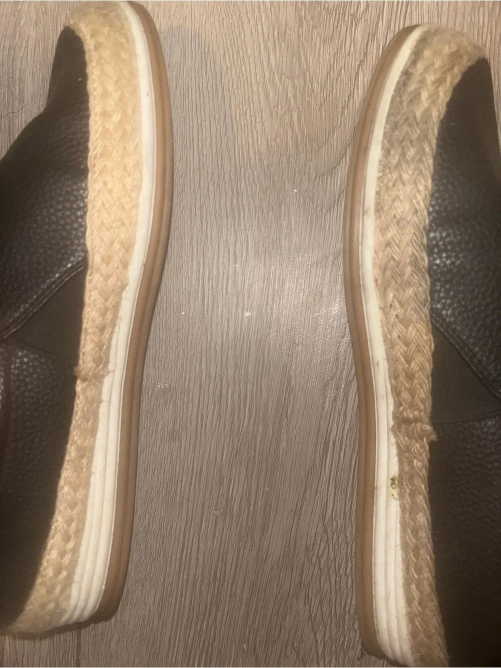 Source Unknown Black Espadrille Slip-Ons with Gold Trim - Picture 2 of 5
